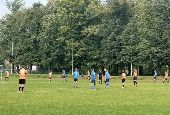 Trampkarze rozpoczęli sezon. Wysoka porażka na start