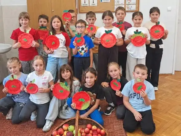 Dzień Jabłka w świetlicy szkolnej – smacznie, zdrowo i edukacyjnie