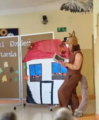 Ogólnopolski Dzień Głośnego Czytania w Orłach – biblioteka i szkoła łączą siły
