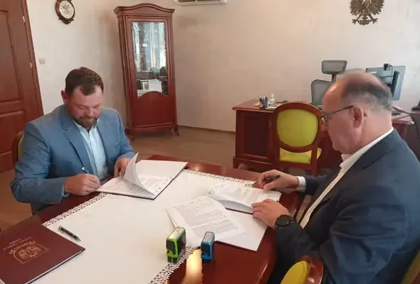 Gmina Orły: podpisano umowę na budowę podjazdu i dźwigu w Domu Ludowym w Duńkowiczkach