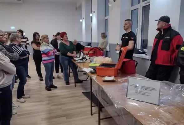 Strażacy z Bachowa szkolili z pierwszej pomocy w ramach „Bezpiecznej Wsi”