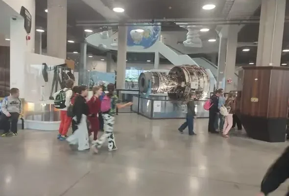 Uczniowie ze Stubna odkrywali naukę w Podkarpackim Centrum Nauki „Łukasiewicz”