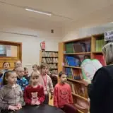 Pierwszoklasiści z klasy IA oficjalnie zostali czytelnikami biblioteki szkolnej